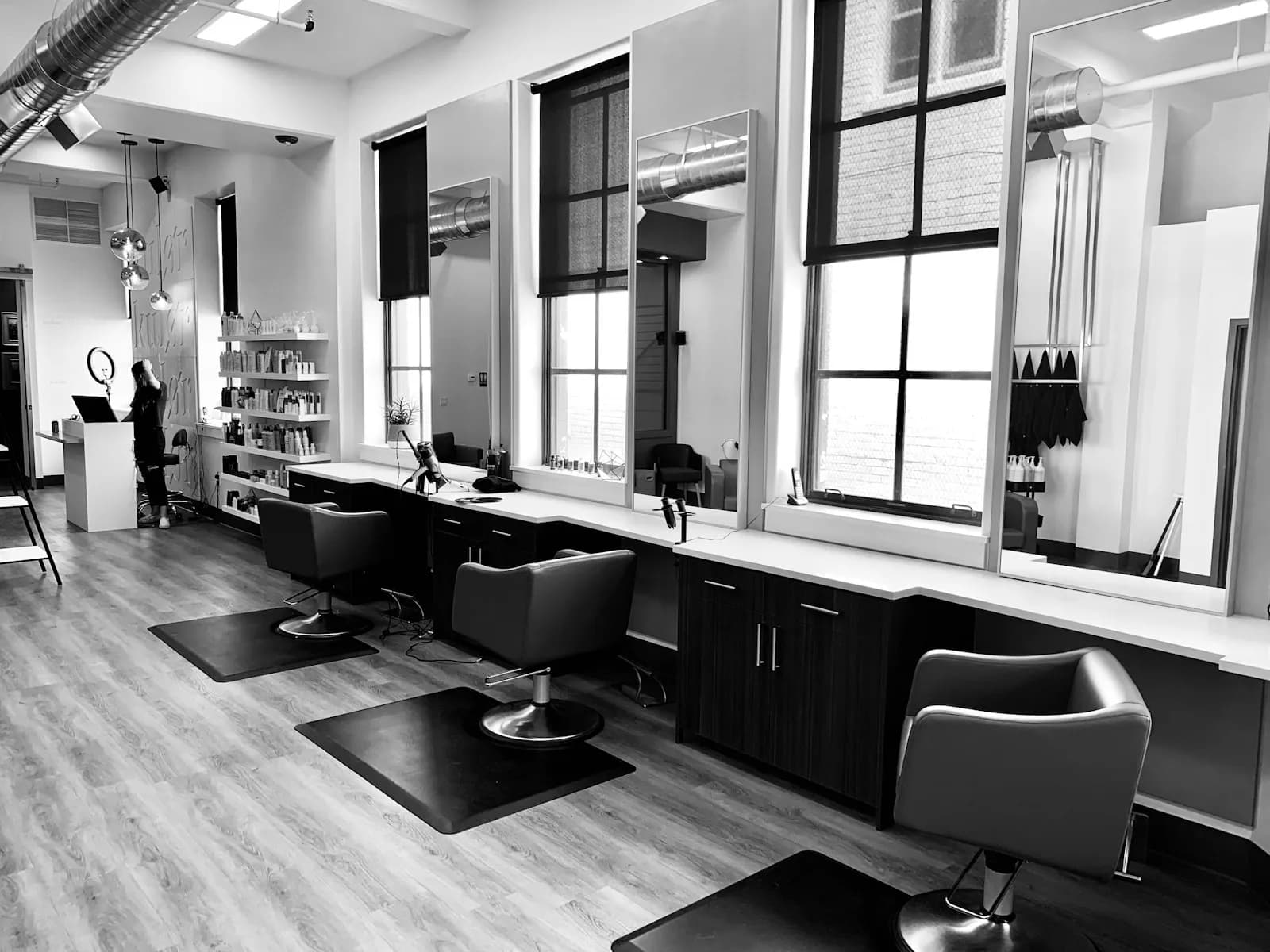 Luxe Beauty Salon interior