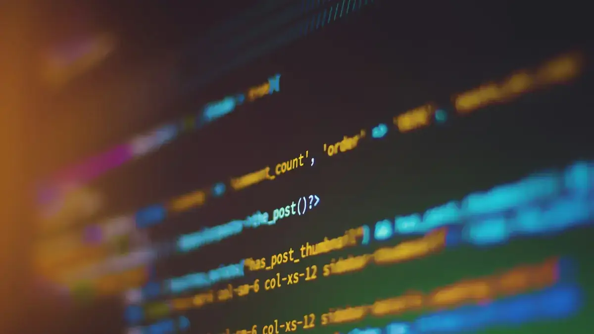 Debugging dan perbaikan kesalahan pada website bisnis